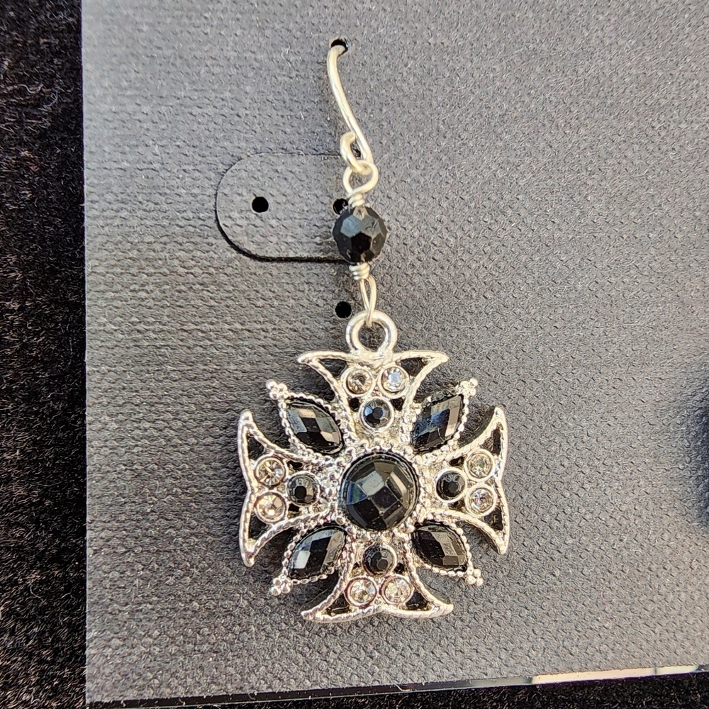 Cookie Lee Black and Silver Earrings #23166 NWT - Picture 2 of 8